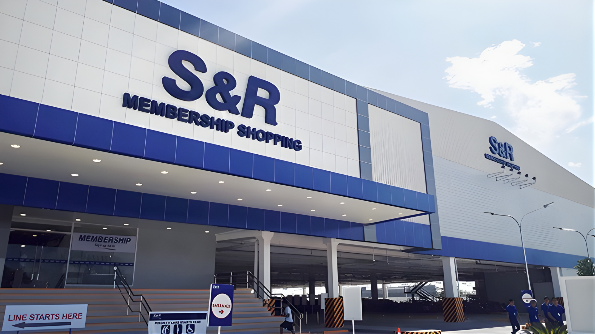S&R Membership Shopping warehouse store